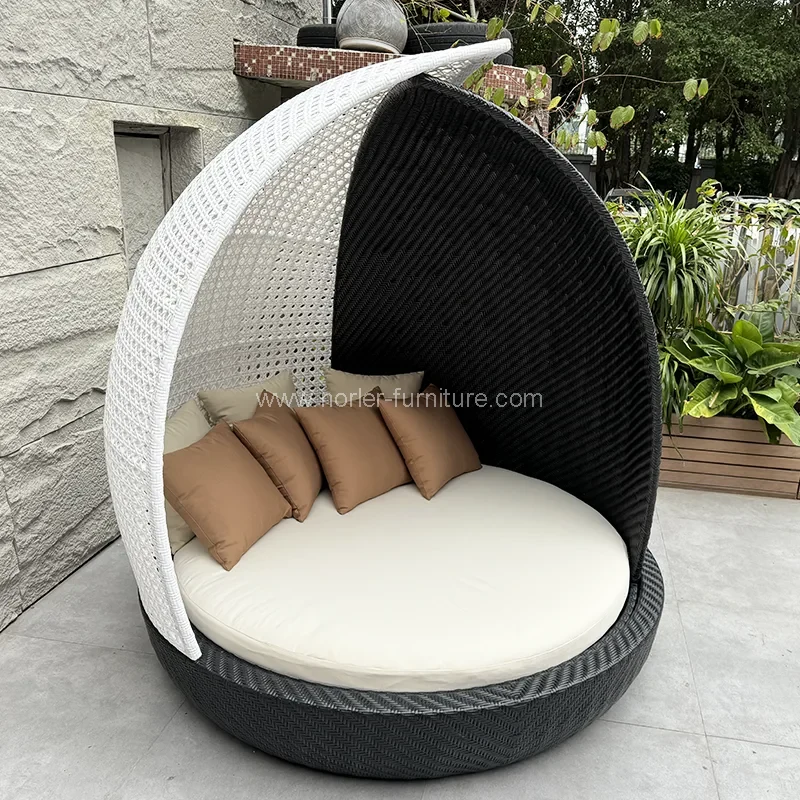ຕຽງນອນກາງແຈ້ງແດດ Loungers